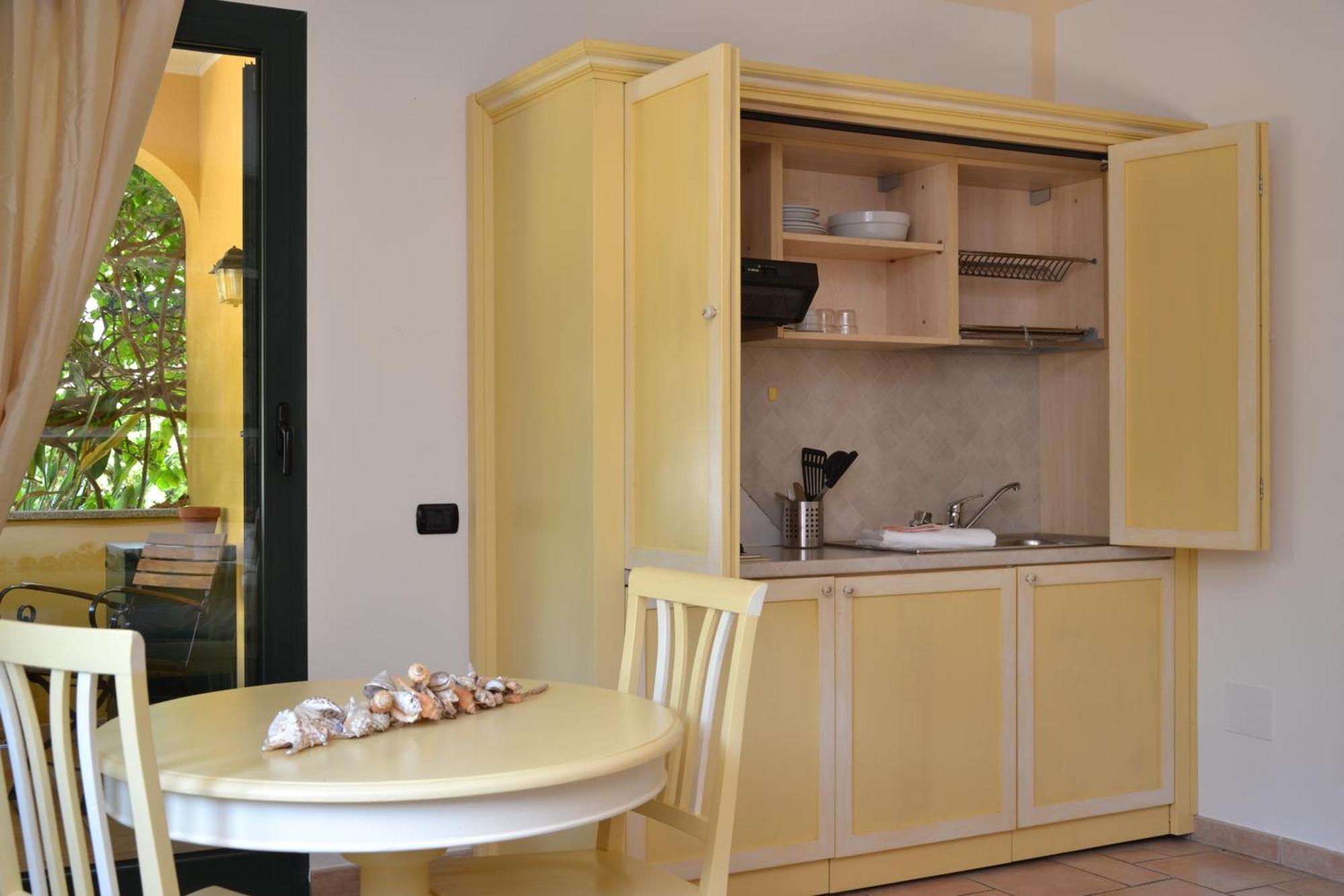 Hotel Villa Del Parco La Maddalena  Værelse billede