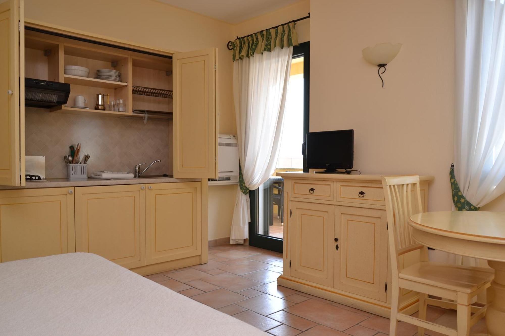 Hotel Villa Del Parco La Maddalena  Værelse billede