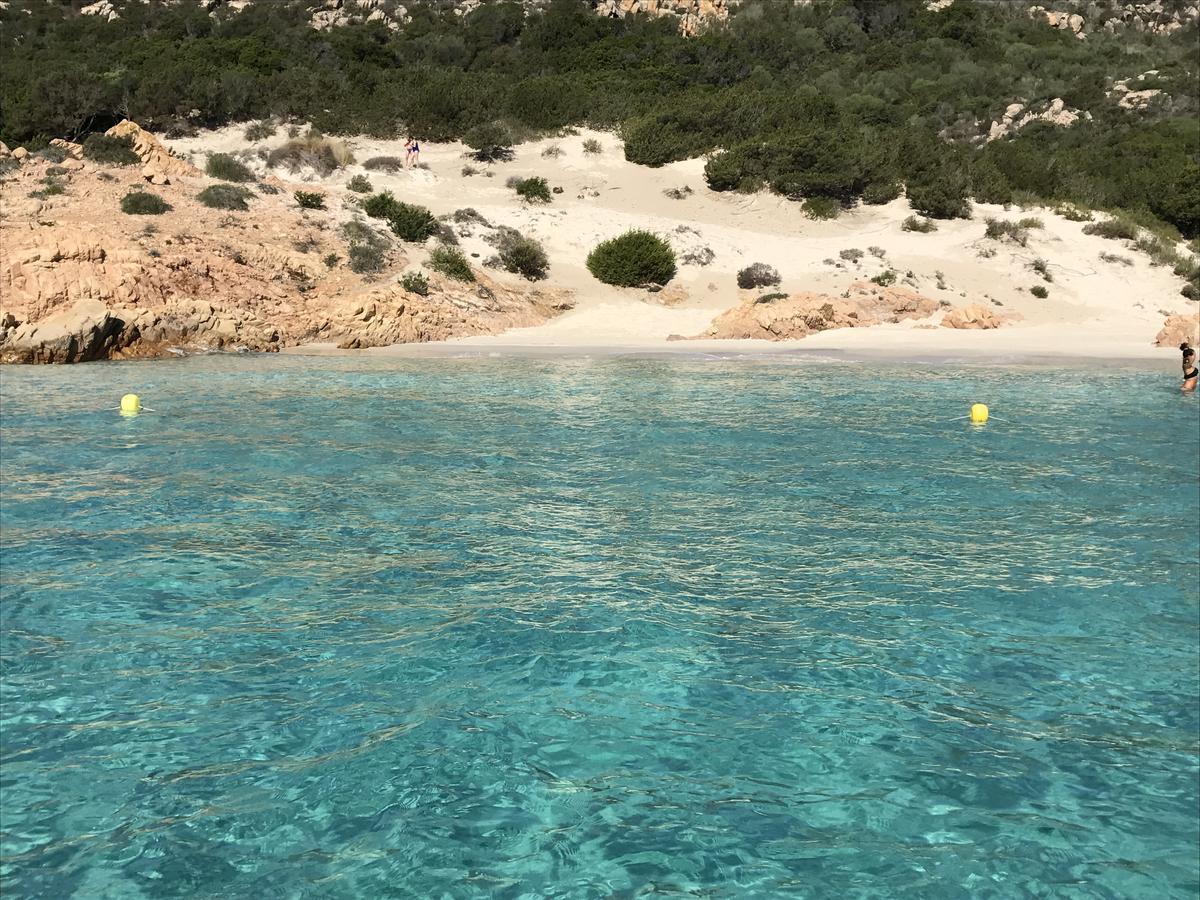 Hotel Villa Del Parco La Maddalena  Eksteriør billede